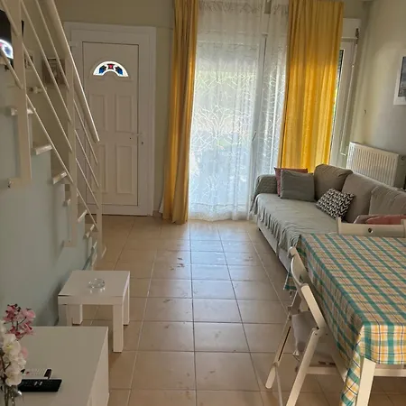 μεζονέτα 50m από τη θάλασσα * Nikiti (Sithonia)
