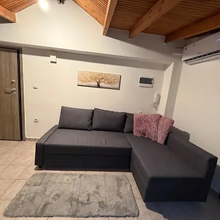 Lejlighed Σοφίτα 40 Τμ Στο Κέντρο Της Καστοριάς *