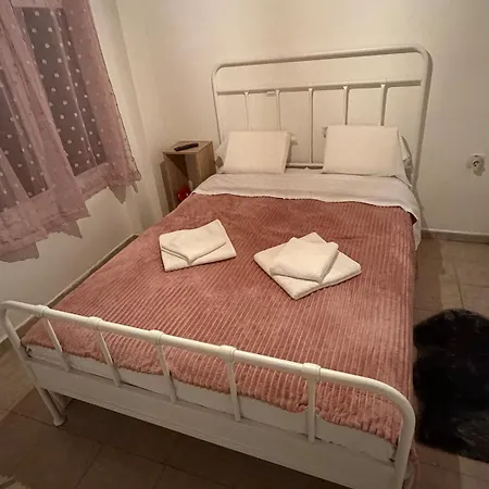 Σοφίτα 40 Τμ Στο Κέντρο Της Καστοριάς Lejlighed Kastoria