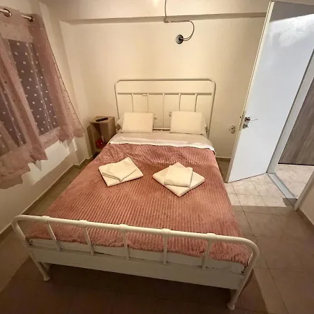 Lejlighed Σοφίτα 40 Τμ Στο Κέντρο Της Καστοριάς Kastoria