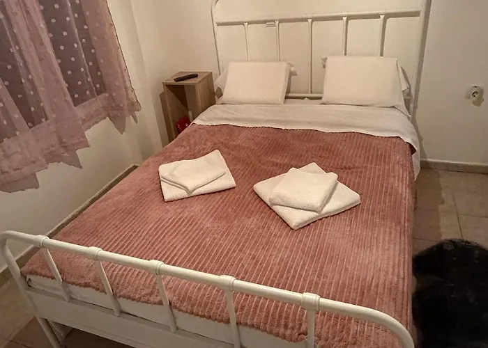 Σοφίτα 40 Τμ Στο Κέντρο Της Καστοριάς 公寓 卡斯托里亚